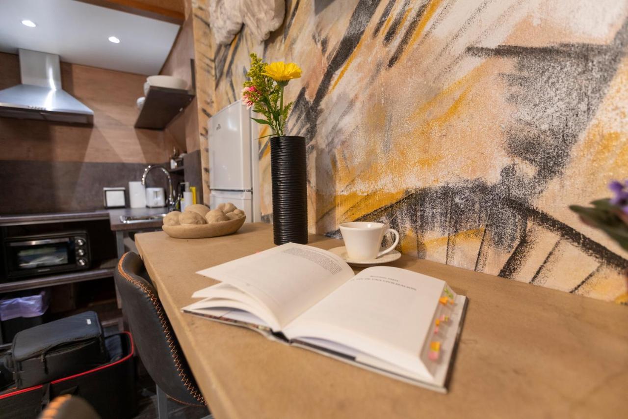 Apartmán Domus Lapidis - La Galeria Bogarra Exteriér fotografie