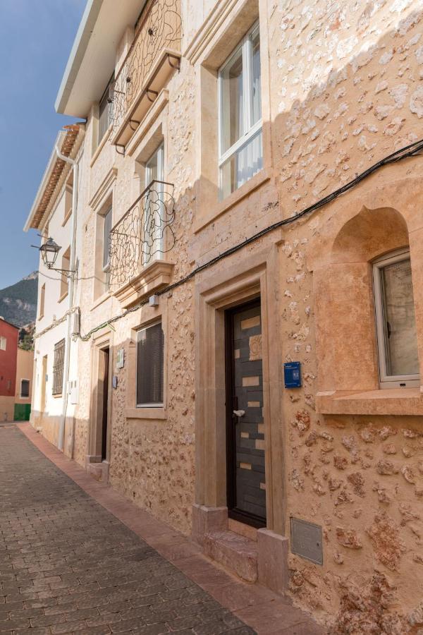 Apartmán Domus Lapidis - La Galeria Bogarra Exteriér fotografie